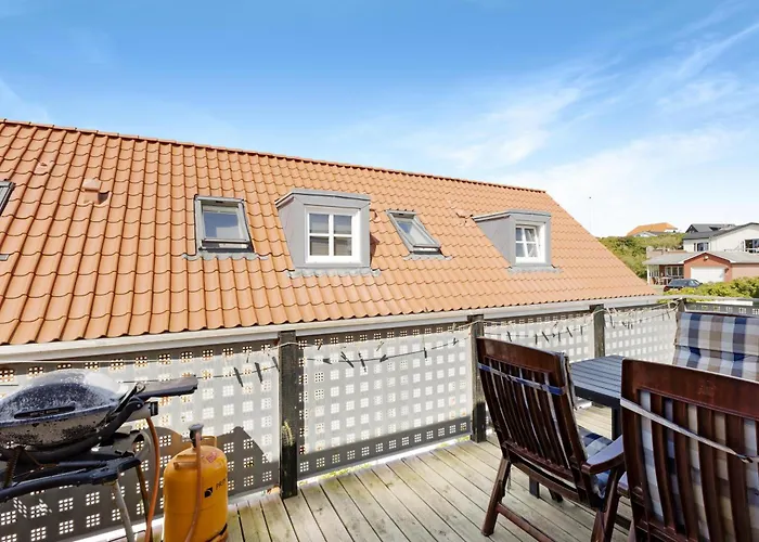 Lovely Centrally Located In Vakantiehuis *